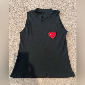 No Brand (Junior) Black Heart Crew Nexk Sleveless Tank Top